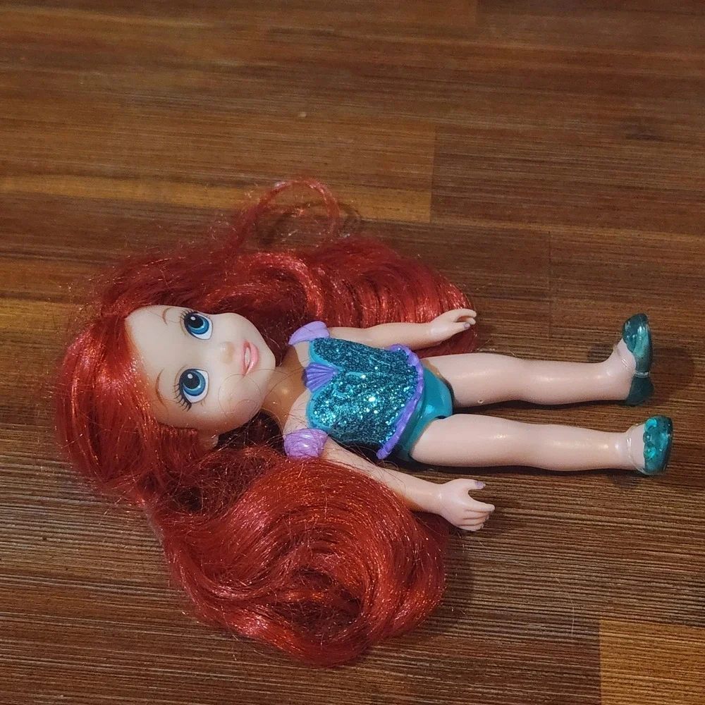 Disney Princess Girl‎ Ariel Glittered Petite Doll With Shoes Doll Toy